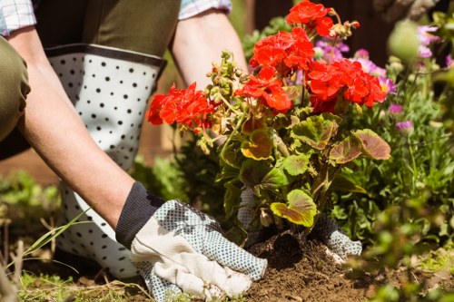 Customer agreement details for gardening services and scheduled visits